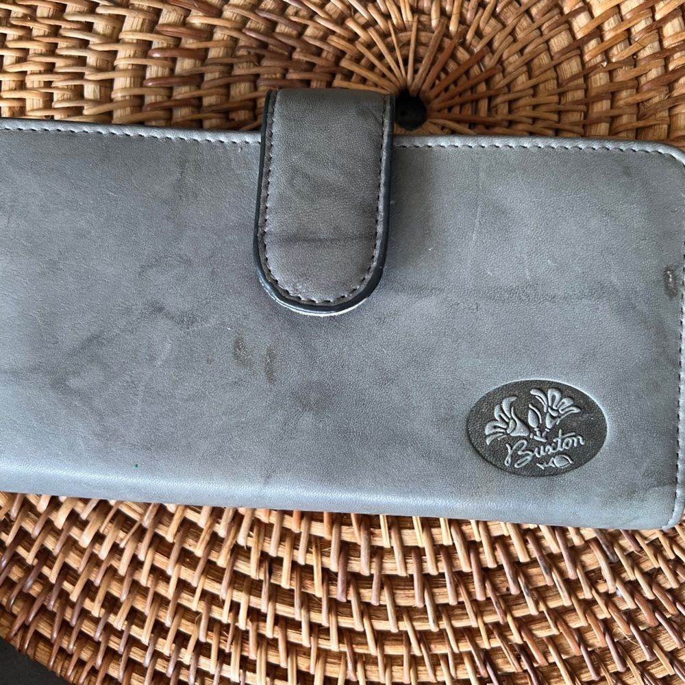Buxton Genuine Leather wallet